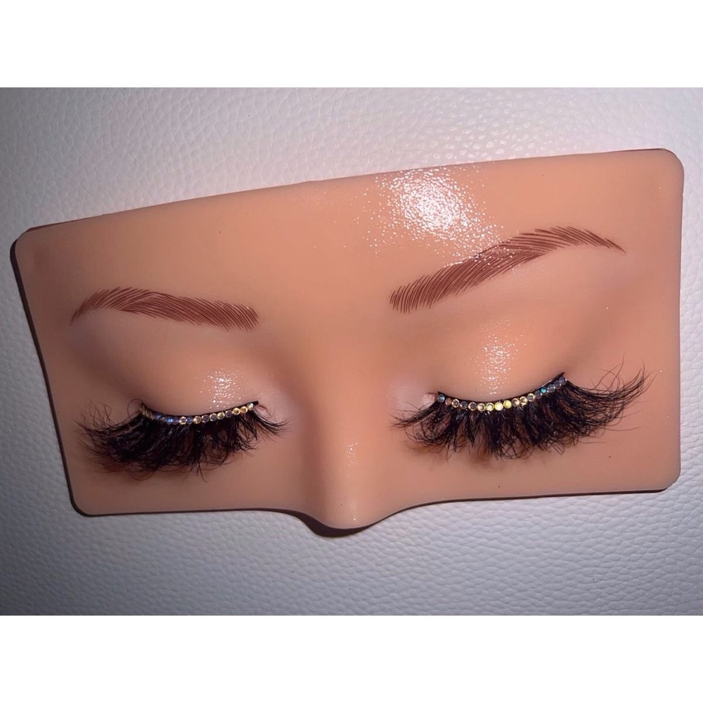 Swarovski Crystal eyelashes 25mm “the Butterfly effect”